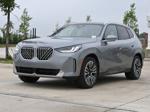 Used 2025 BMW X3 xDrive30i AWD/4WD image 5