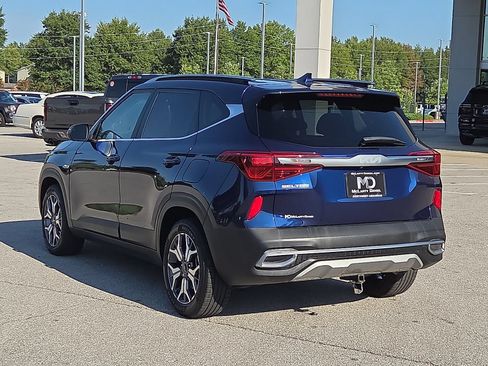 Used 2023 Kia Seltos EX AWD/4WD image 4