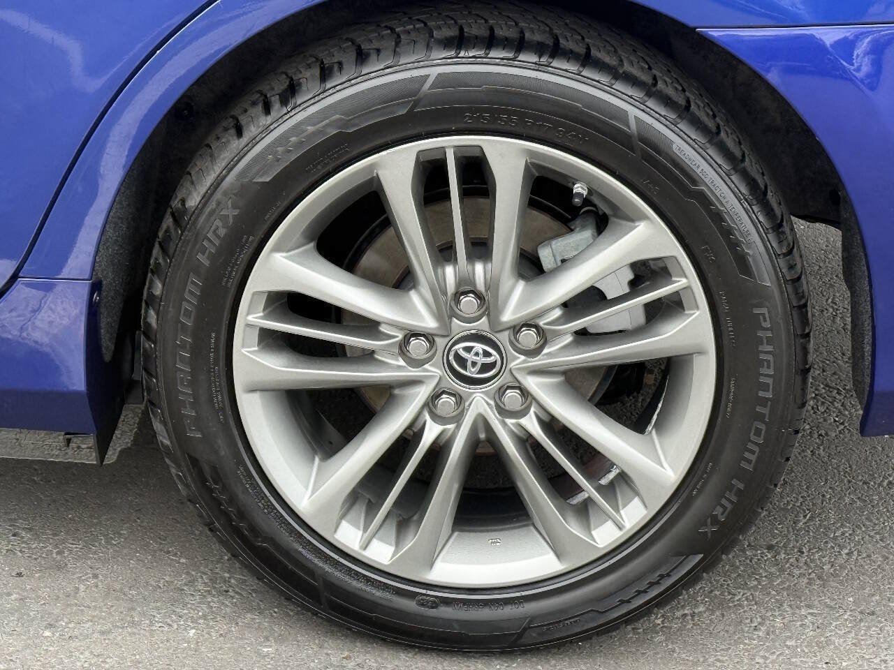 Used 2016 Toyota Camry SE FWD image 12