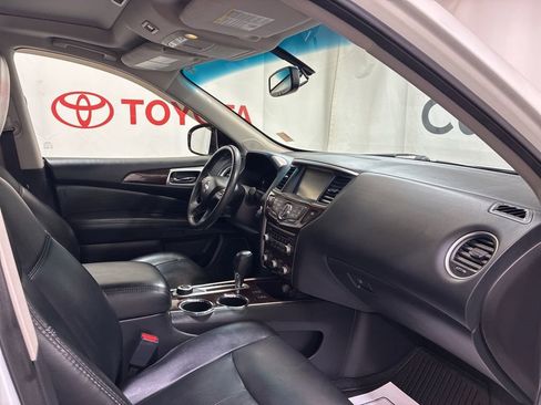 Used 2015 Nissan Pathfinder SL w/ SL Premium Package AWD/4WD image 13