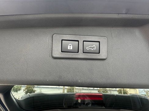 Used 2025 Subaru Outback Limited w/ Popular Package #2 image 8