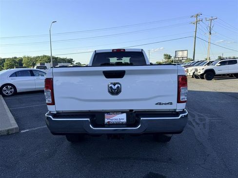 Used 2019 RAM 2500 Tradesman w/ Chrome Appearance Group AWD/4WD image 6