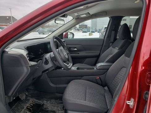 Certified 2025 Nissan Kicks SV image 27