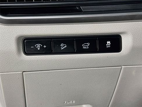 Certified 2023 Kia Telluride EX w/ EX Captain's Chair Package FWD image 10