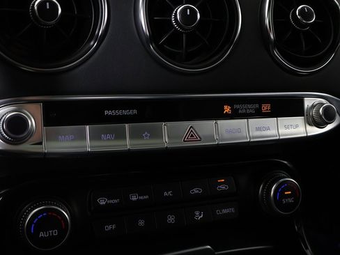 Used 2023 Kia Stinger GT2 image 58