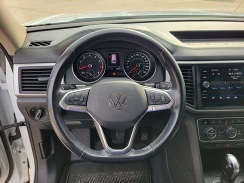 Used 2021 Volkswagen Atlas SE image 17