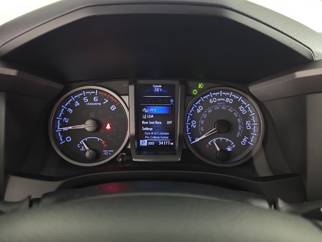 Used 2023 Toyota Tacoma TRD Off-Road w/ TRD Premium Off Road Package AWD/4WD image 17