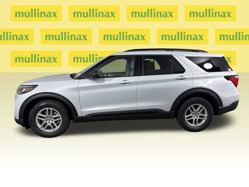 New 2026 Ford Explorer Active w/ Active Comfort Package RWD image 9