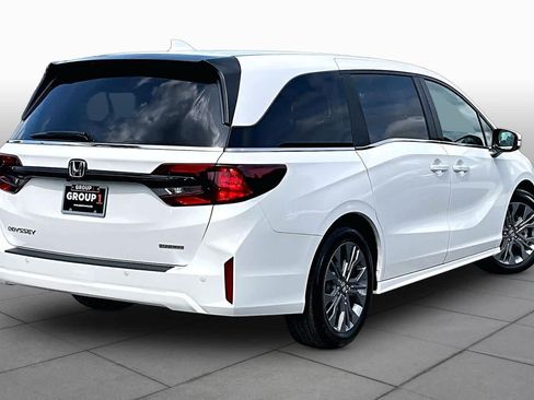 Used 2026 Honda Odyssey Touring image 13