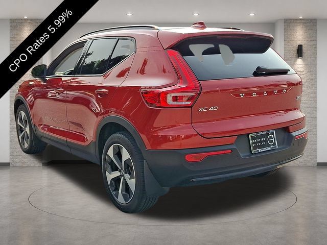 Certified 2023 Volvo XC40 B5 Plus w/ Driver Assist Package AWD/4WD image 4