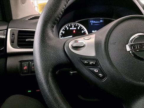 Used 2018 Nissan Sentra SV FWD image 17