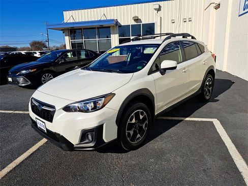 Used 2019 Subaru Crosstrek 2.0i Premium w/ Eyesight System image 3