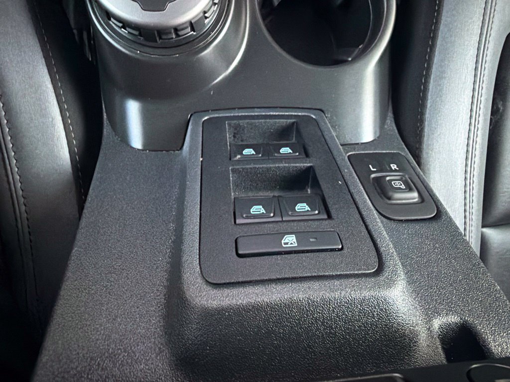 Used 2024 Ford Bronco Black Diamond AWD/4WD image 16