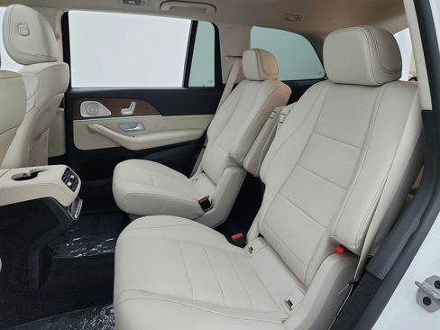 Certified 2022 Mercedes-Benz GLS 450 4MATIC image 15