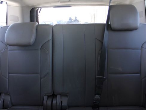 Used 2019 Chevrolet Suburban LT image 26