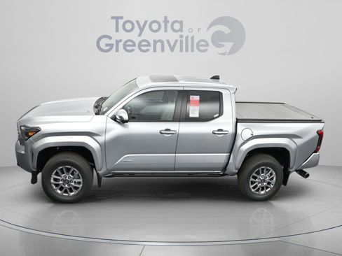 Used 2025 Toyota Tacoma Limited AWD/4WD image 5