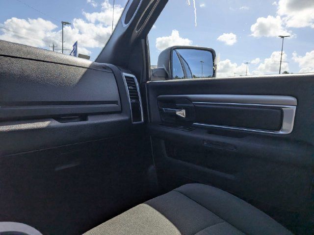 Used 2024 RAM 1500 Warlock RWD image 19