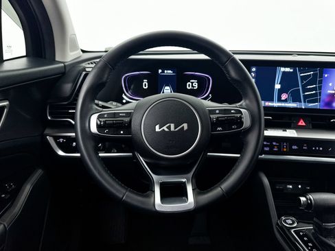 Certified 2023 Kia Sportage EX FWD image 3
