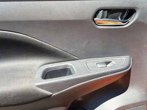 Used 2022 Nissan Versa SV image 26