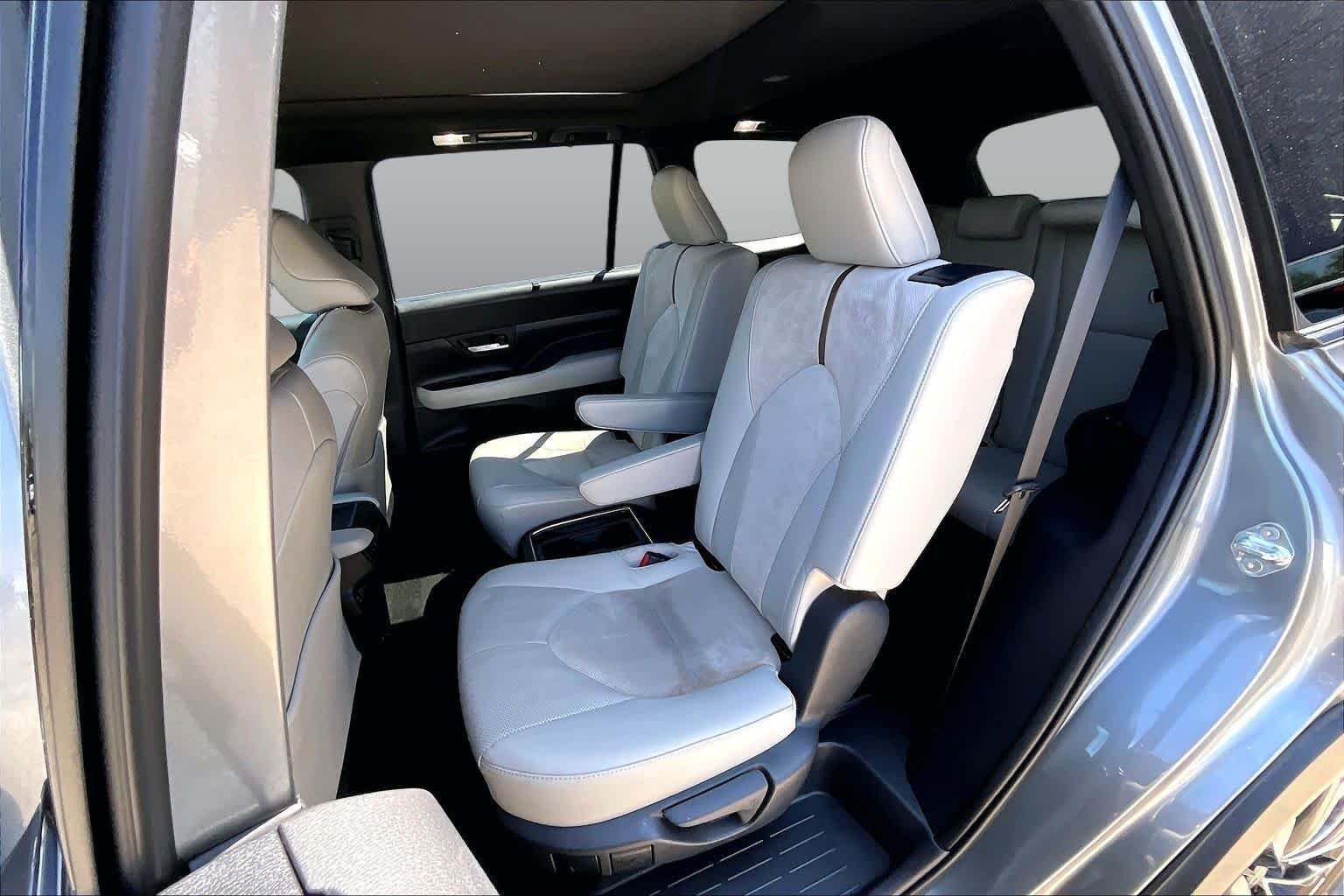 Used 2026 Toyota Grand Highlander AWD Hybrid image 20