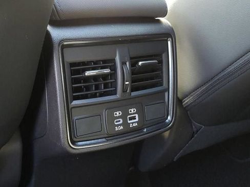 Used 2026 Subaru Forester Limited AWD/4WD image 16