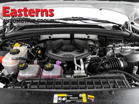 Used 2023 Jeep Grand Cherokee 4WD 4xe image 7