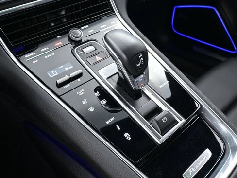 Certified 2022 Porsche Panamera 4 AWD/4WD image 21