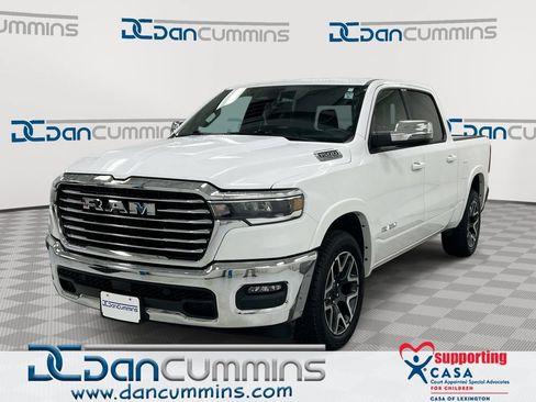 Used 2025 RAM 1500 Laramie AWD/4WD image 1
