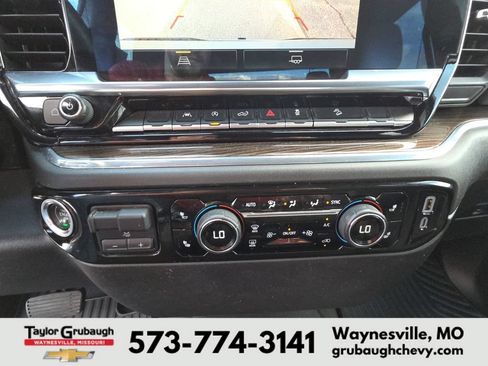 Used 2024 Chevrolet Silverado 1500 RST w/ Z71 Off-Road Package AWD/4WD image 24