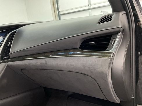 Used 2017 Cadillac Escalade ESV Platinum image 13