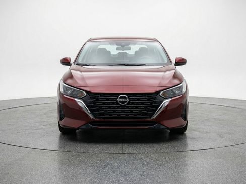Used 2025 Nissan Sentra SV FWD image 2