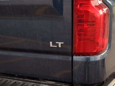 Used 2023 Chevrolet Silverado 1500 LT image 35