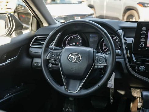 Used 2023 Toyota Camry SE image 12