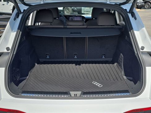New 2026 Audi Q5 Premium image 12