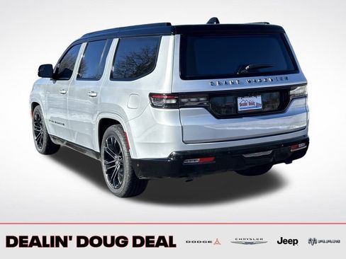 Used 2024 Jeep Grand Wagoneer Series III w/ Rear Seat Video Group 1 image 4