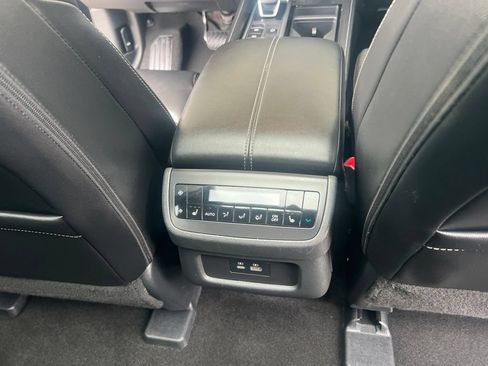 Certified 2024 Nissan Pathfinder SL w/ SL Premium Package AWD/4WD image 20