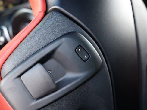 Used 2020 BMW M4 Coupe image 30