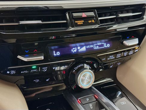 Used 2023 Acura MDX SH-AWD image 23