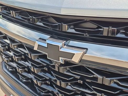 Used 2024 Chevrolet Traverse Z71 w/ LPO, Floor Liner Package AWD/4WD image 34