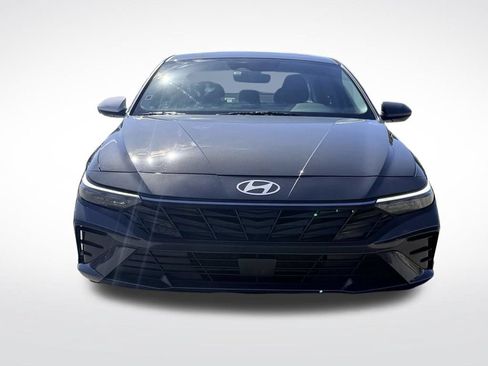 Used 2024 Hyundai Elantra SEL w/ Convenience Package FWD image 10