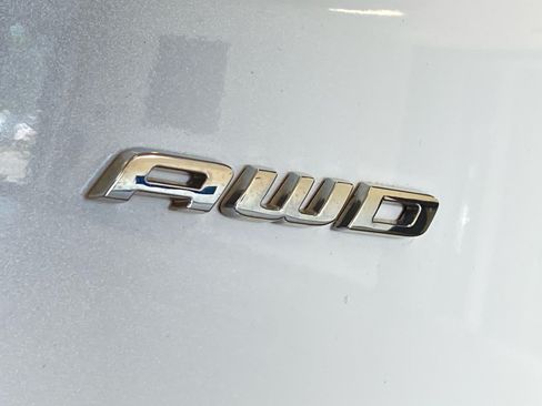 Used 2024 Ford Edge Titanium w/ Equipment Group 301A AWD/4WD image 8