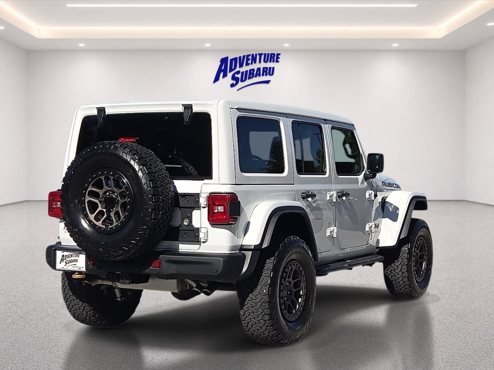Used 2022 Jeep Wrangler Unlimited Rubicon w/ Xtreme Recon 35" Tire Package AWD/4WD image 6