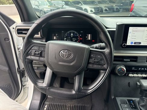 Used 2025 Toyota Tacoma SR5 AWD/4WD image 20