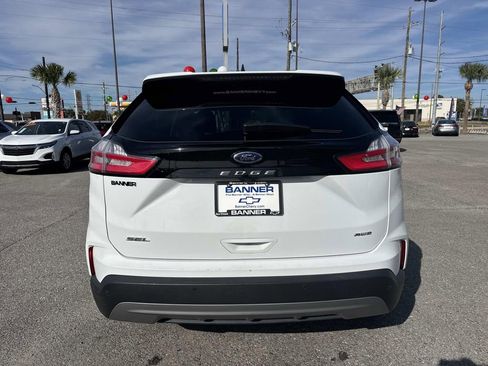 Used 2024 Ford Edge SEL image 6