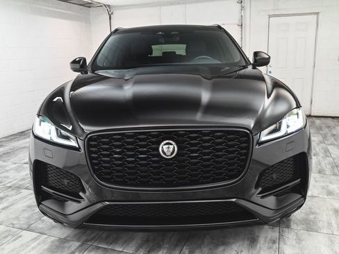 Used 2023 Jaguar F-PACE S AWD/4WD image 2