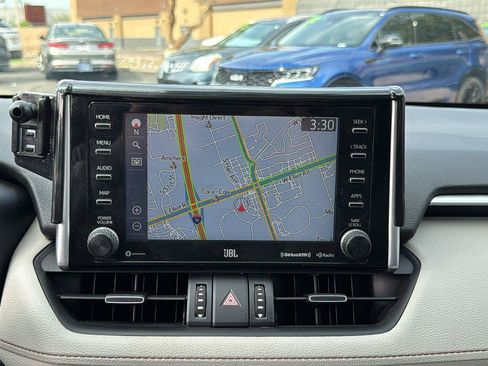 Used 2021 Toyota RAV4 Limited FWD image 16