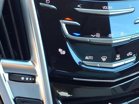 Used 2015 Cadillac SRX Luxury w/ Driver Awareness Package FWD image 12