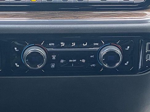 Used 2025 Chevrolet Silverado 1500 LT image 13