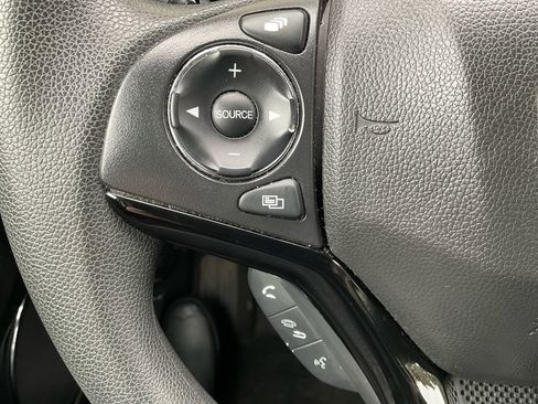 Used 2022 Honda HR-V EX image 33