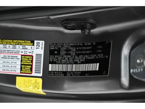 Used 2018 Toyota Sienna XLE image 48